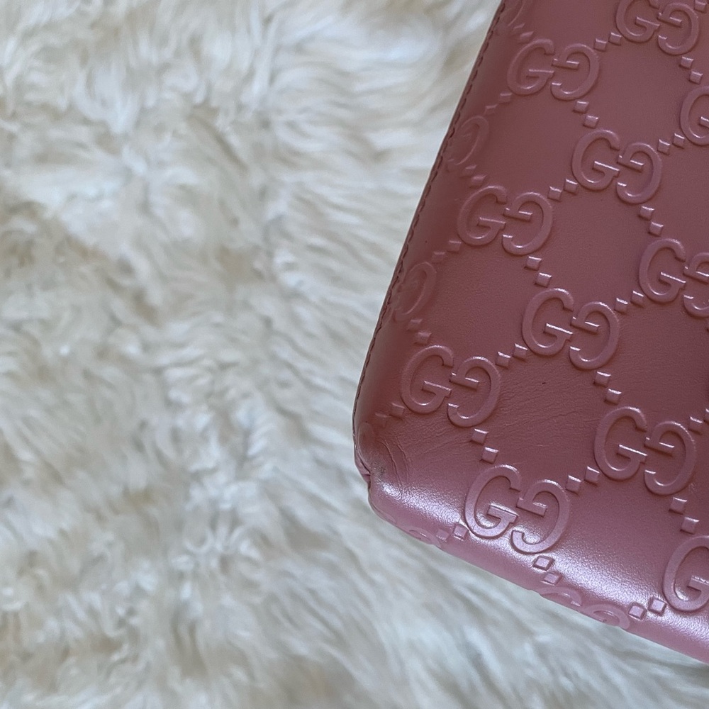 Gucci Pink GG Embossed Leather Chain Pochette - Picture 4 of 7